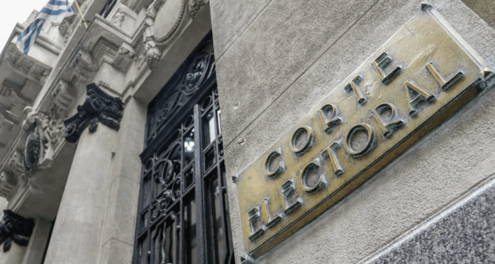 Credencial electoral: finaliza el plazo para sacarla en la Corte&nbsp;Electoral