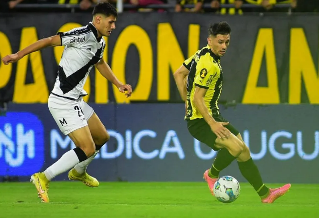 Peñarol vence 2-0 a Danubio en el Campeón del&nbsp;Siglo