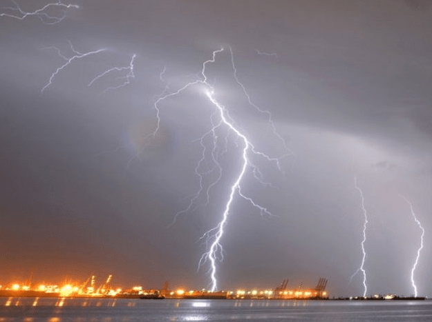 Alerta meteorológica: tormentas fuertes y lluvias intensas afectarán varias zonas del&nbsp;país