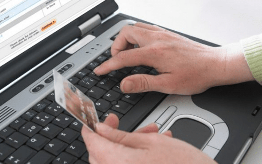 Condenan a mujer por apropiación indebida de $100,000 USD en agencia de viajes de Fray&nbsp;Bentos